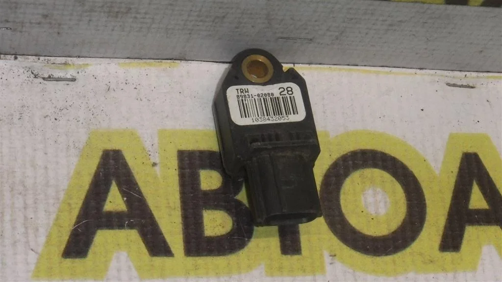Датчик AIR BAG Toyota Corolla (E150) 2006-2013