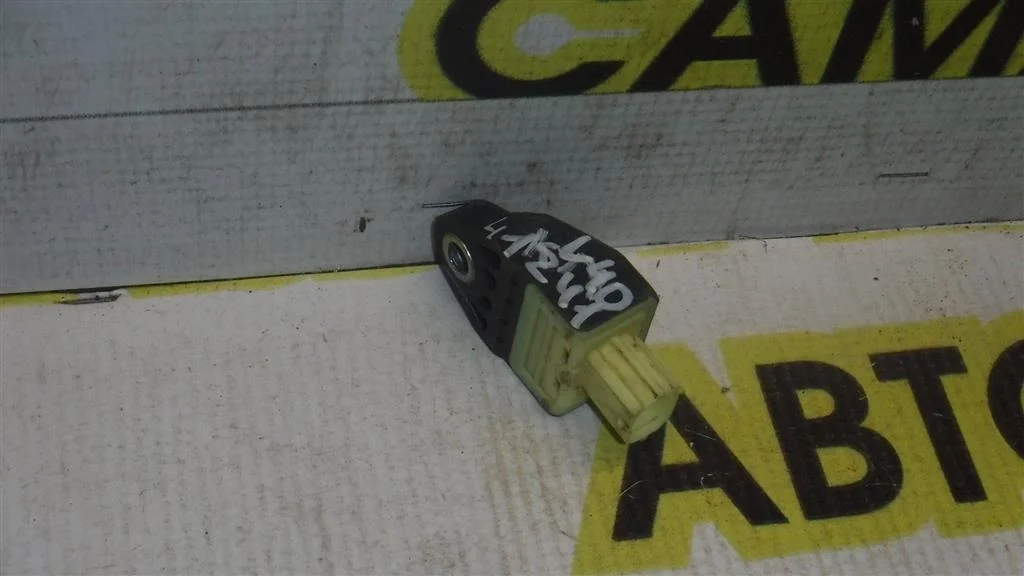 Датчик AIR BAG Toyota Camry XV40 (2006—2009)