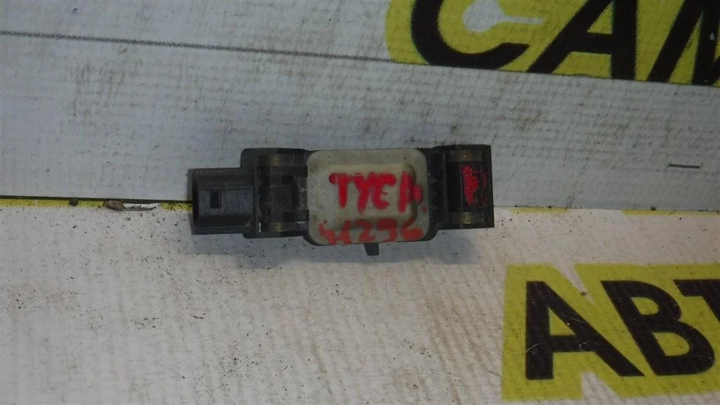 Датчик AIR BAG Hyundai Tucson (JM) 2004-2009