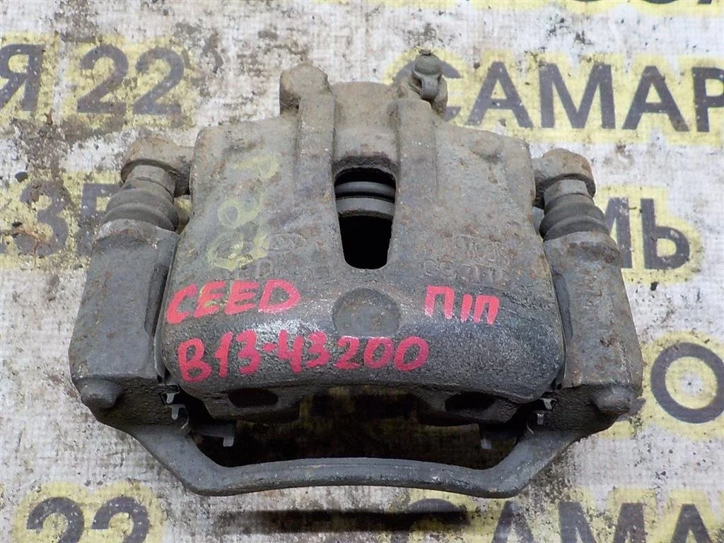 Суппорт передний правый KIA Ceed (ED) 2006- 2012