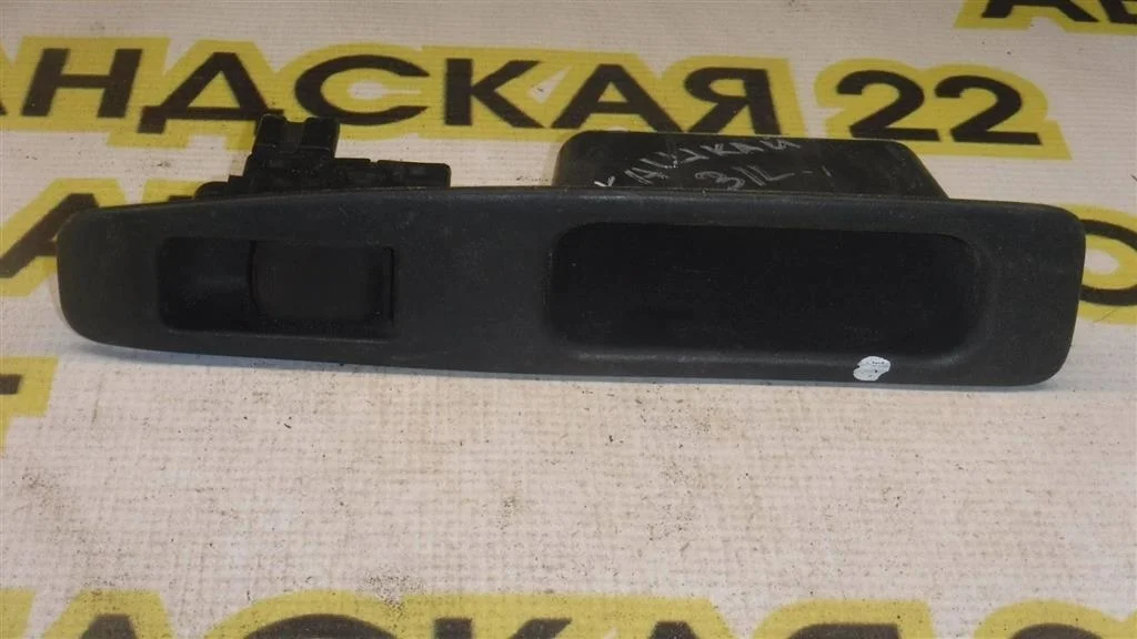 Кнопка стеклоподъемника Nissan Qashqai I (2006—2010)