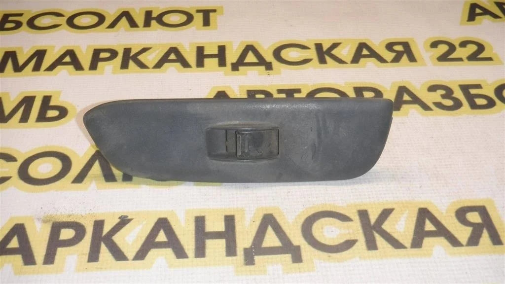 Кнопка стеклоподъемника Toyota RAV4 III (2005—2010)