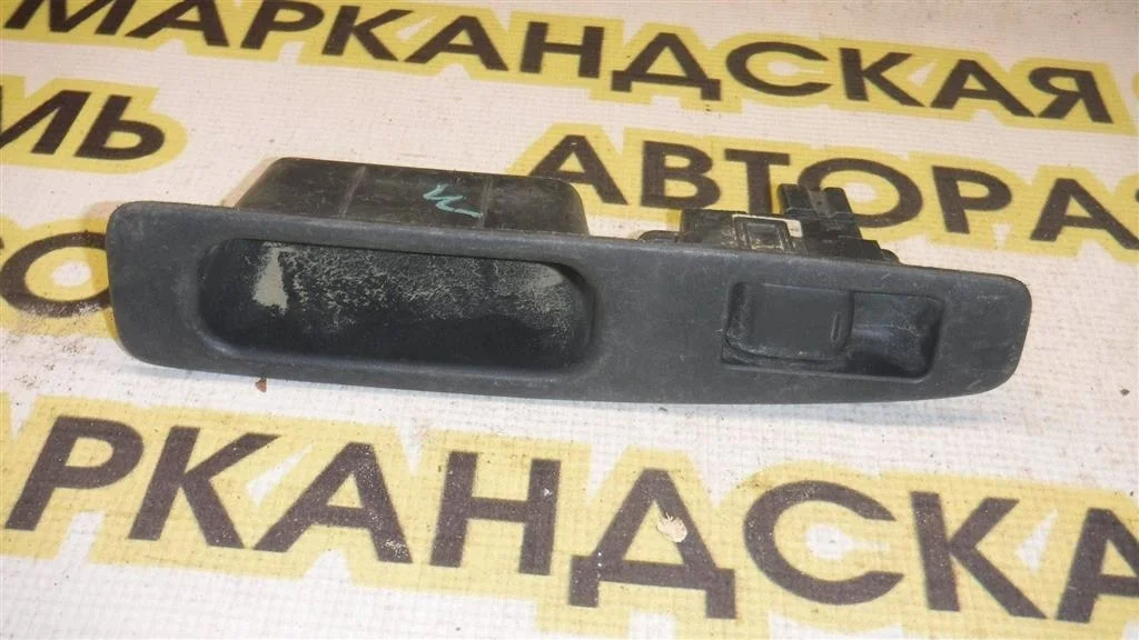 Кнопка стеклоподъемника Nissan Qashqai I (2006—2010)