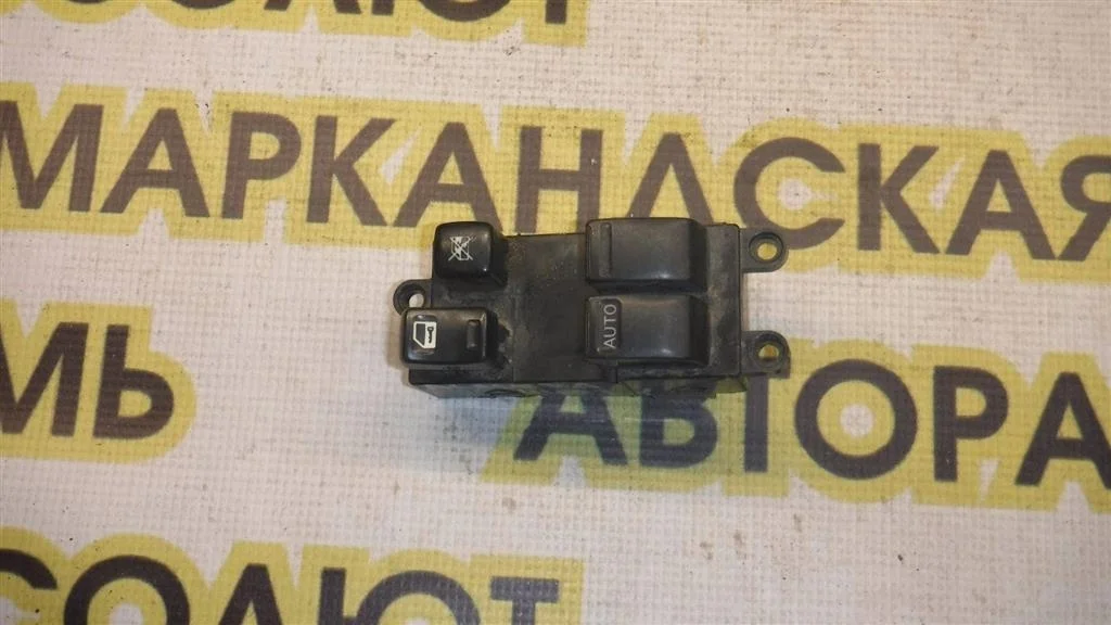 Блок управления стеклоподъемниками Nissan Almera (N16) 2000-2006
