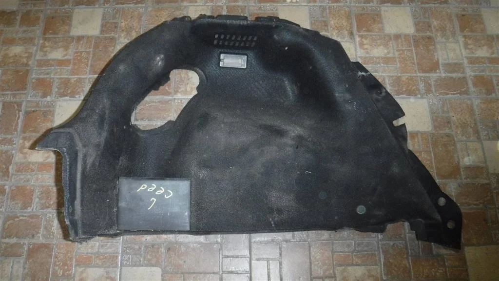 Обшивка багажника KIA Ceed (ED) 2006- 2012
