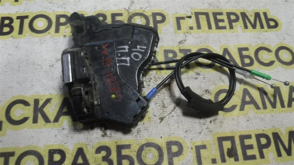 Замок двери передней правой Toyota Camry XV40 2006-2011