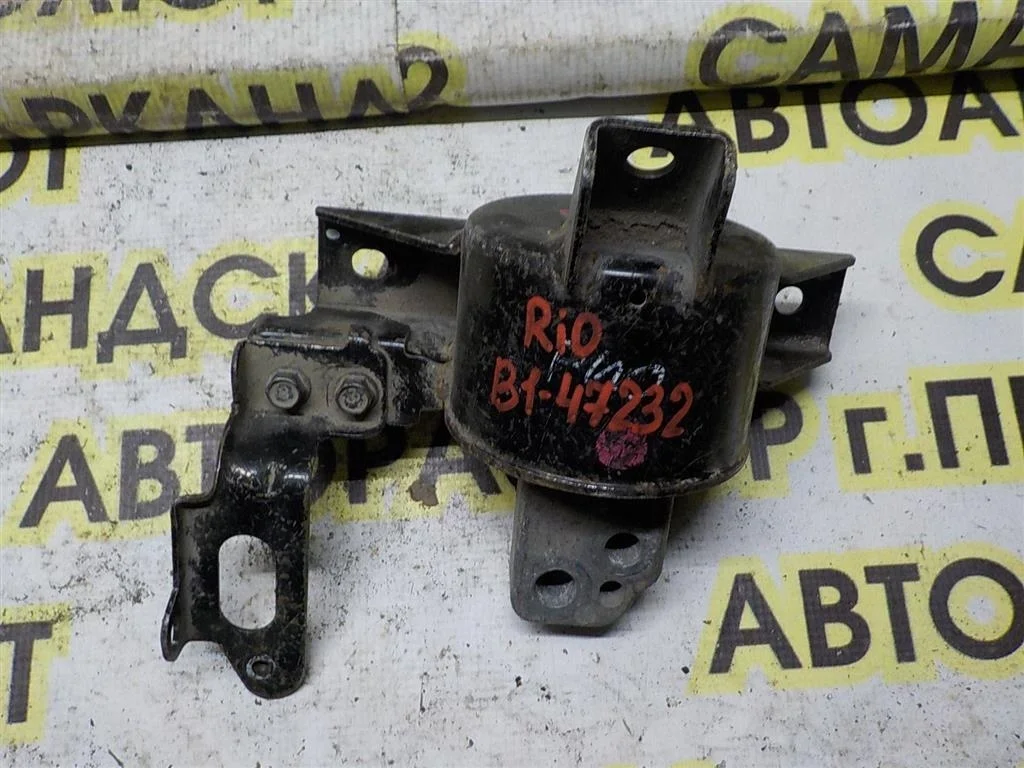Опора двигателя левая KIA RIO II (JB) 2005-2011