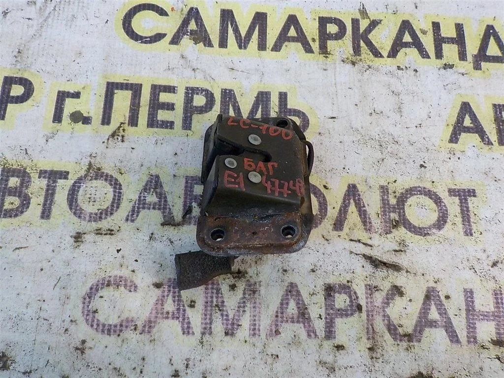 Замок багажника Toyota Land Cruiser 100 1998-2007