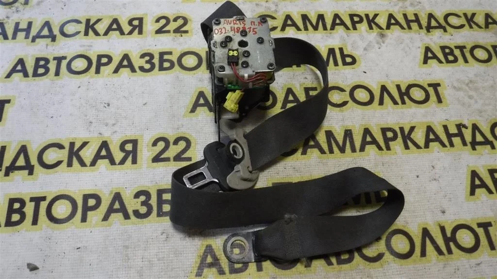 Ремень безопасности с пиропатроном Toyota Auris (E150) 2006-2012