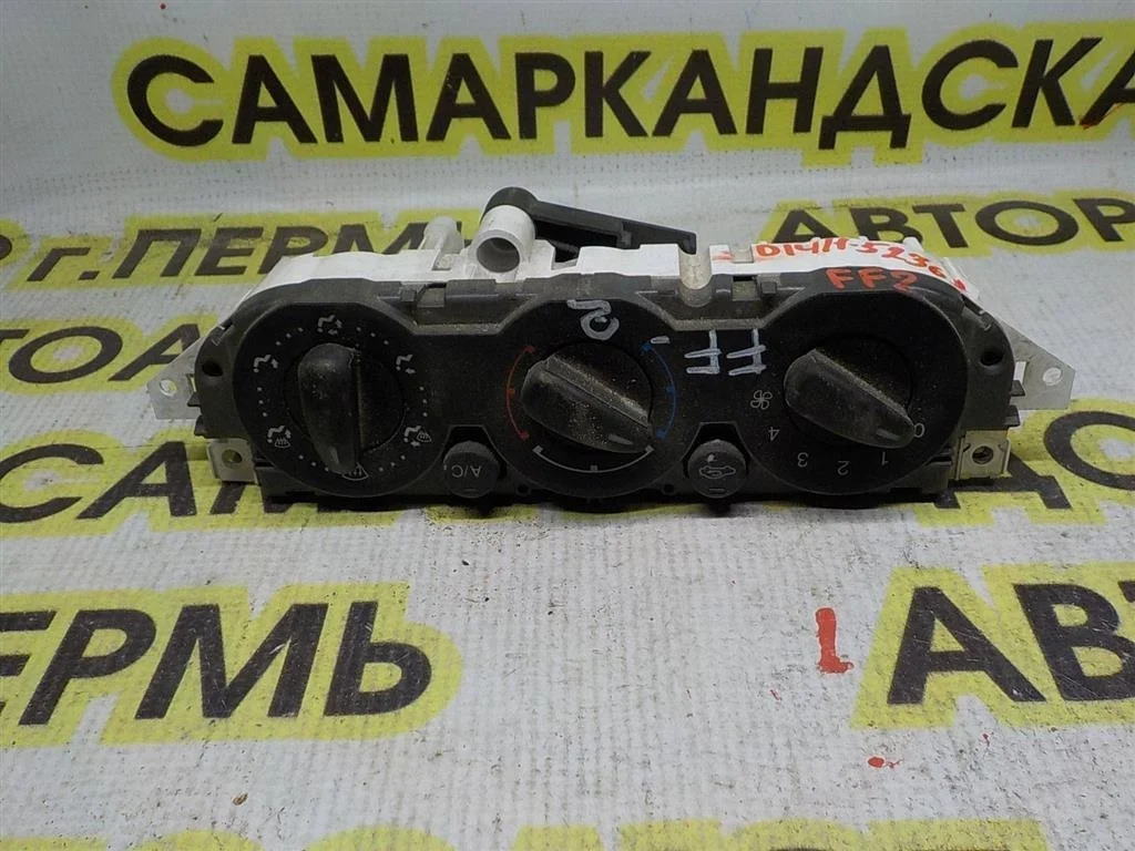 Блок управления печкой Ford Focus II 2005-2011