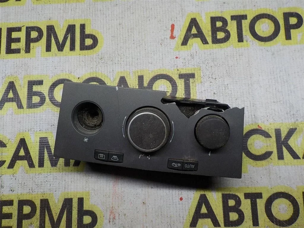 Блок управления печкой Opel Astra H 2004-2014