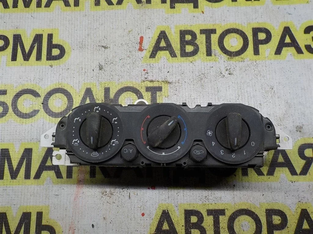 Блок управления печкой Ford Focus II 2005-2011