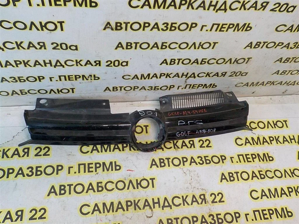 Решетка радиатора Volkswagen Golf V (1K) 2003-2009