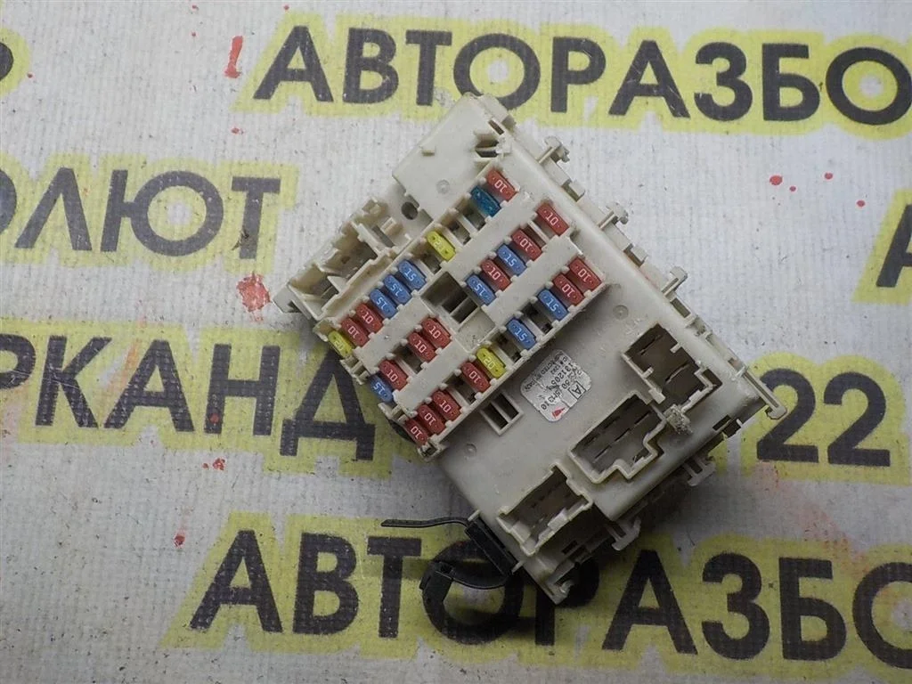 Блок предохранителей Nissan Almera (N16) 2000-2006