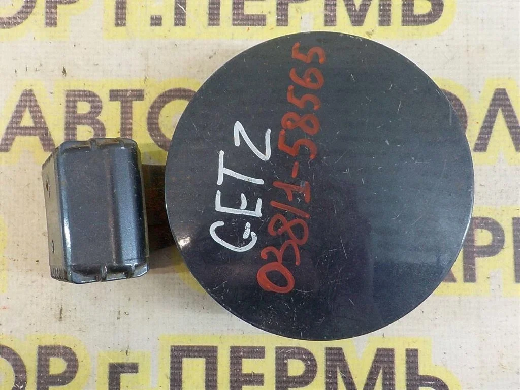 Лючок бензобака Hyundai Getz 2002-2011