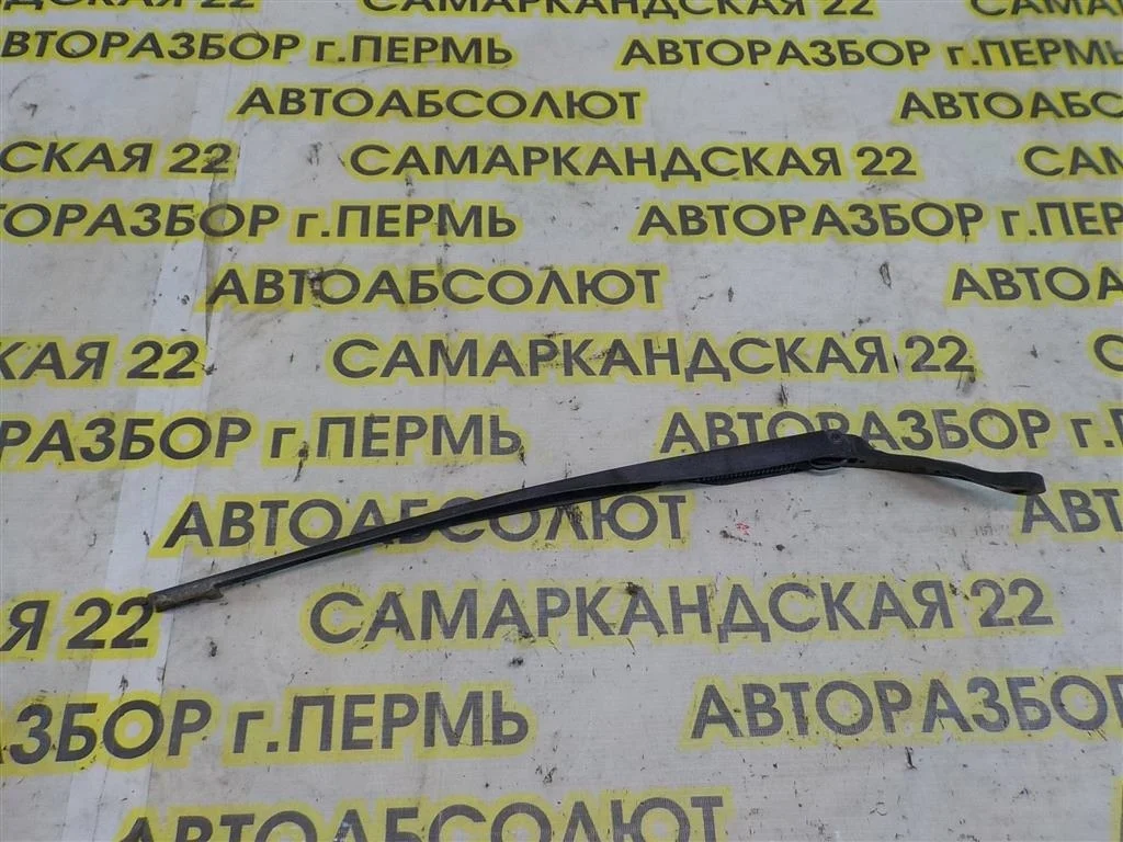 Поводок стеклоочистителя передний правый Peugeot 307 2001-2007