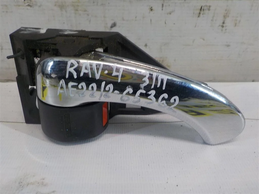 Ручка двери внутренняя правая Toyota RAV4 (XA30) 2005-2012