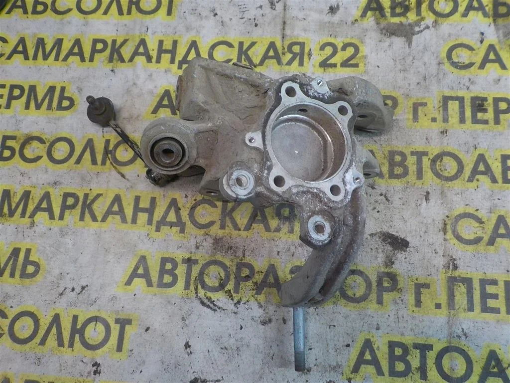 Кулак поворотный задний правый Honda Accord VII 2002-2007