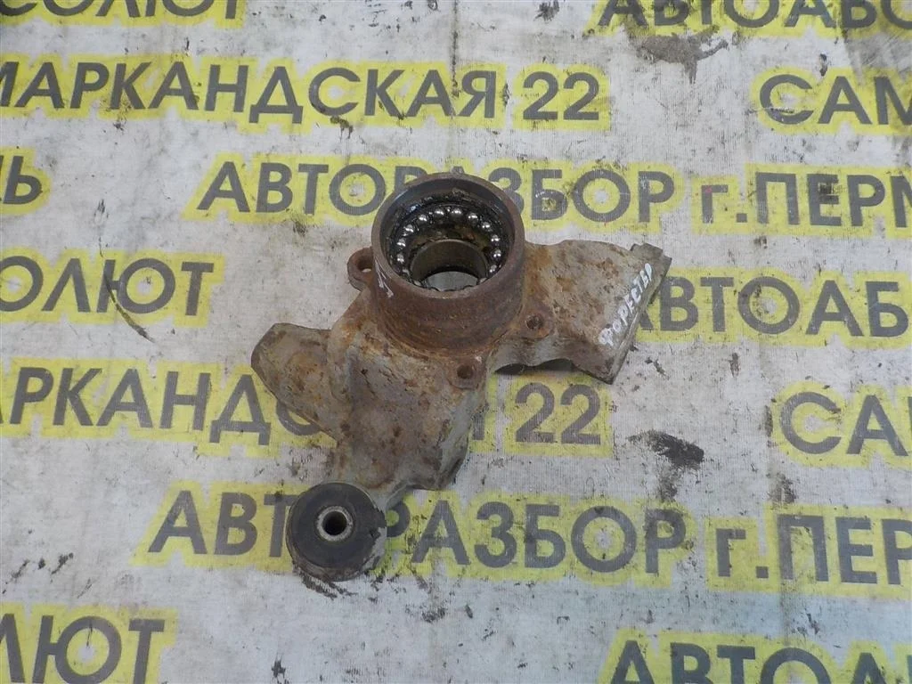 Кулак поворотный задний правый Subaru Forester II (SG) 2002-2008