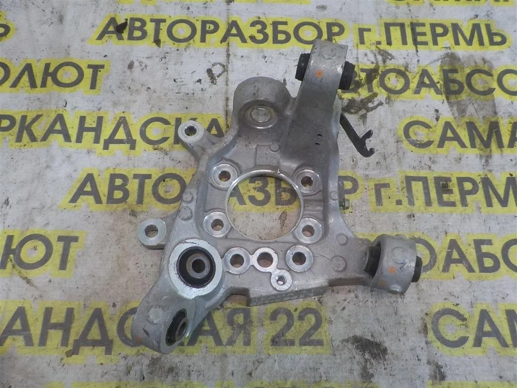 Кулак поворотный задний правый Nissan Teana (J32) 2008-2013