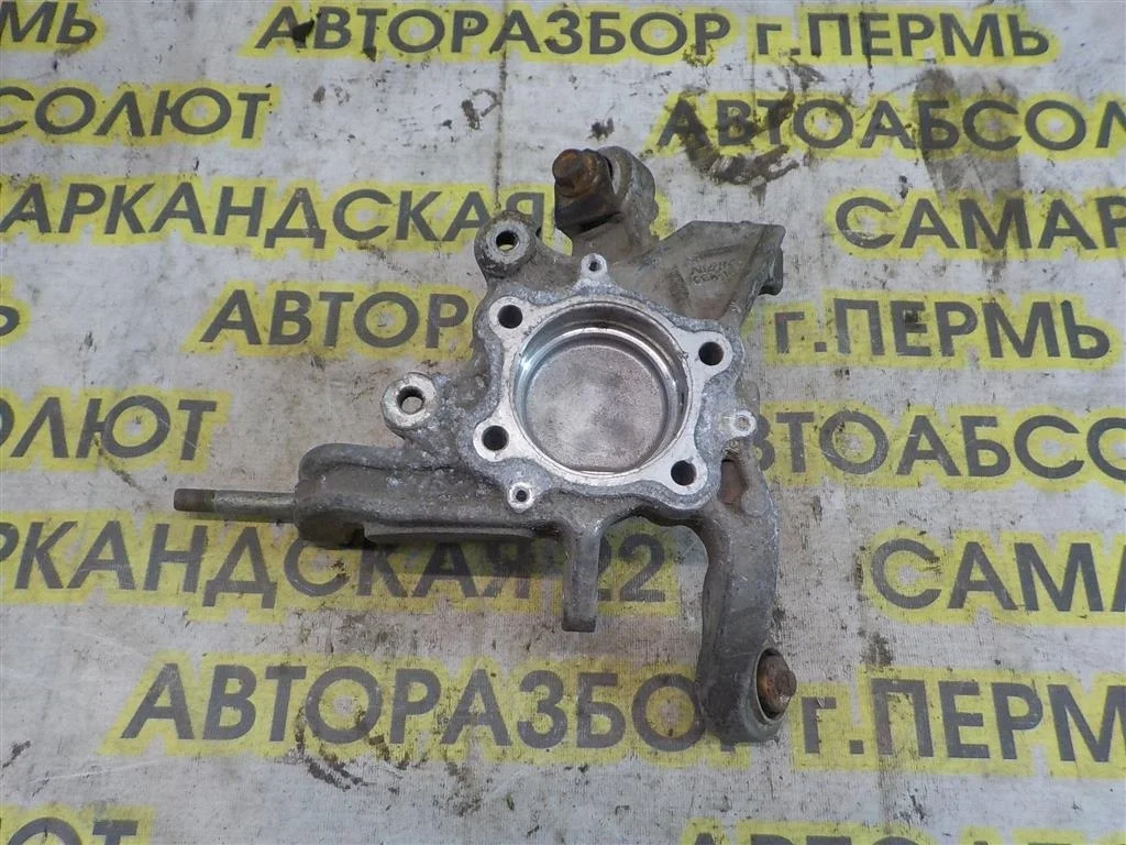 Кулак поворотный задний правый Honda Accord VII 2002-2007