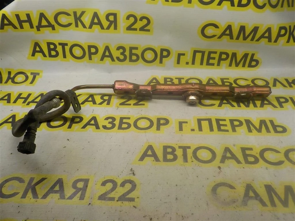 Рейка топливная (рампа) Toyota Corolla (E120) 2000-2007