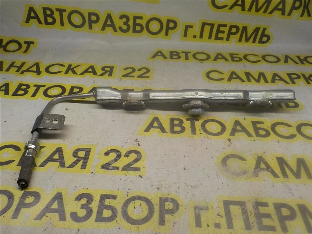 Рейка топливная (рампа) Toyota Corolla (E120) 2000-2007
