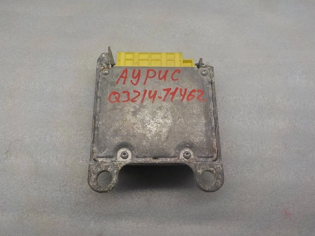 Блок управления AIR BAG Toyota Auris (E150) 2006-2012