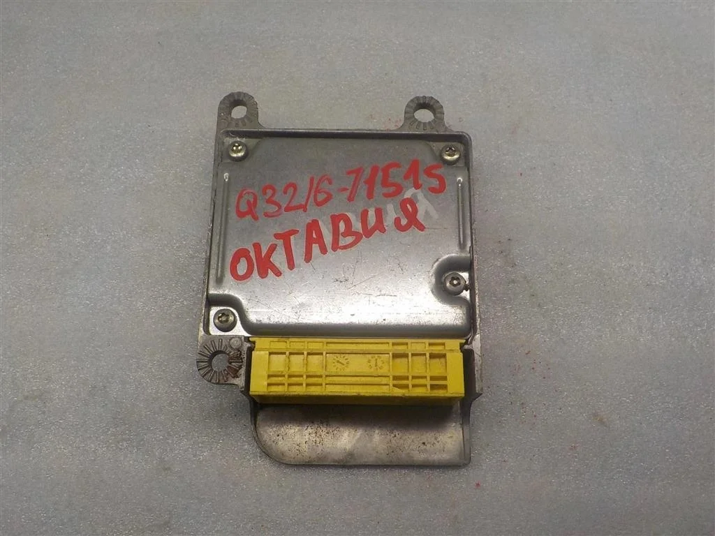 Блок управления AIR BAG Volkswagen Passat (B5) 1996-2005