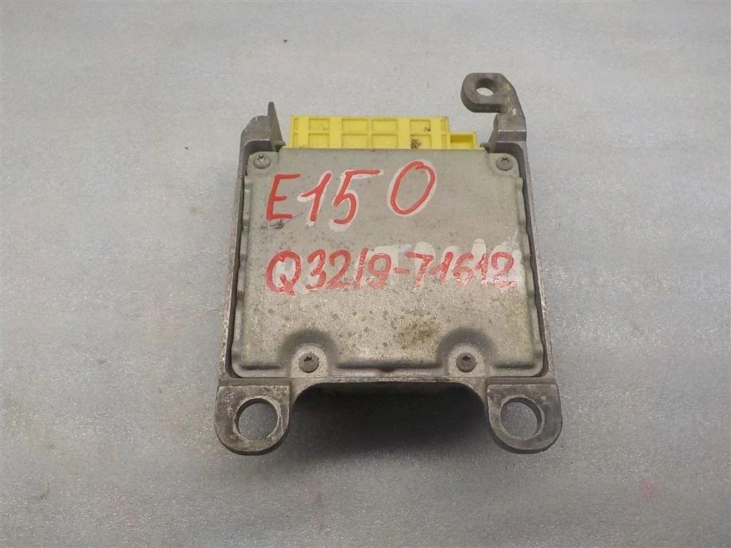 Блок управления AIR BAG Toyota Corolla (E150) 2006-2013