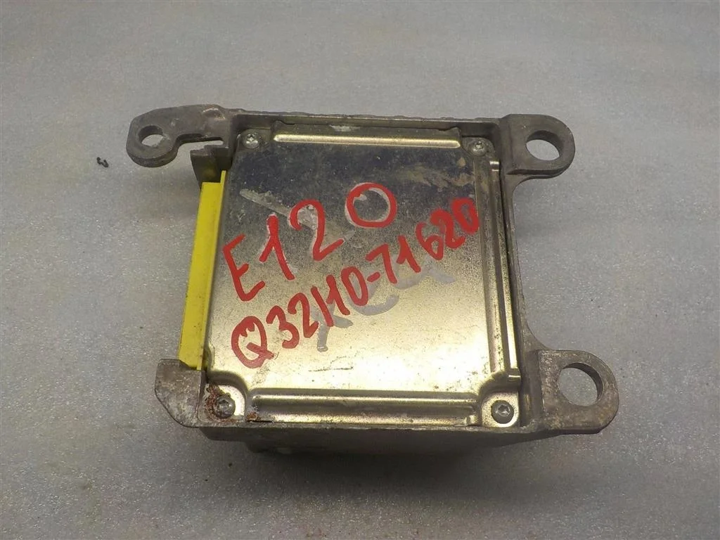 Блок управления AIR BAG Toyota Corolla (E120) 2000-2007