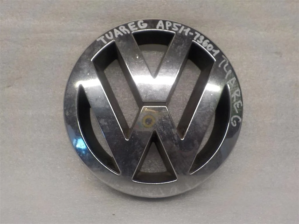Эмблема Volkswagen Touareg I (7L) 2002-2010