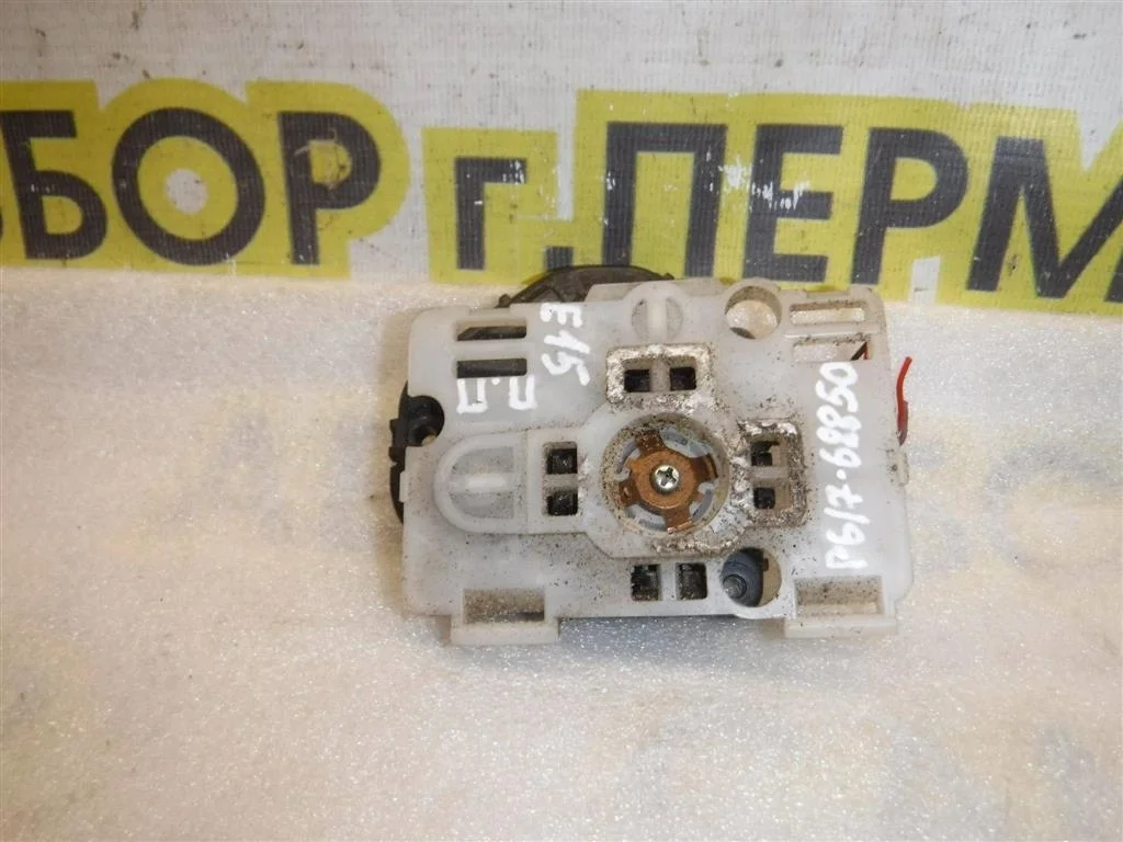 Моторчик зеркала Toyota Corolla (E150) 2006-2013