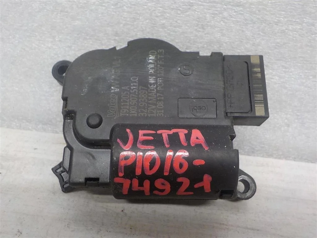 Моторчик заслонки печки Volkswagen Jetta VI (1B) 2011-2017