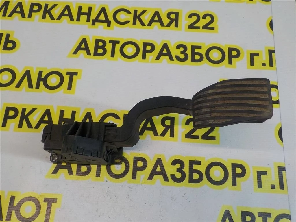 Педаль газа Opel Corsa D 2006-2014