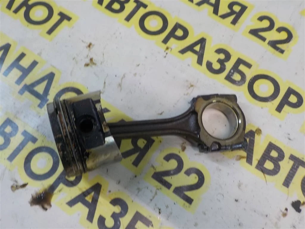 Поршень с шатуном Nissan Almera (N16) 2000-2006