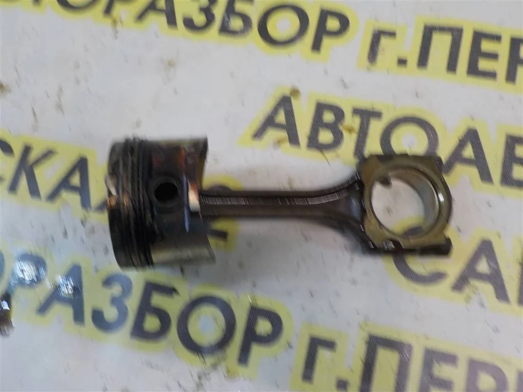 Поршень с шатуном Nissan Almera (N16) 2000-2006