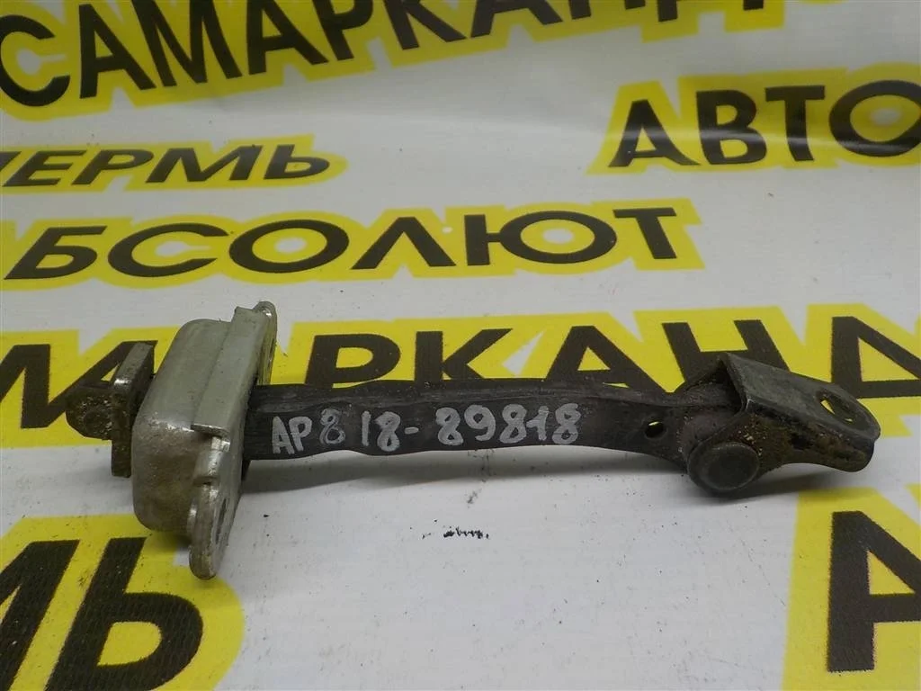 Ограничитель двери Nissan Qashqai (J10) 2006-2013