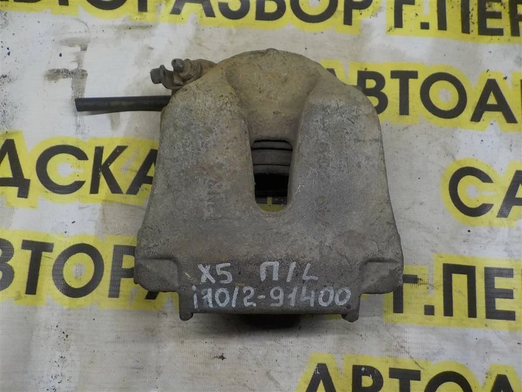 Суппорт передний левый BMW X5 E53 (1999—2003)