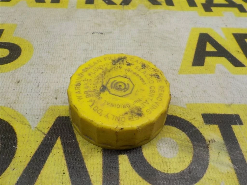 Крышка бачка тормозной жидкости Volkswagen Polo V (2009—2015)