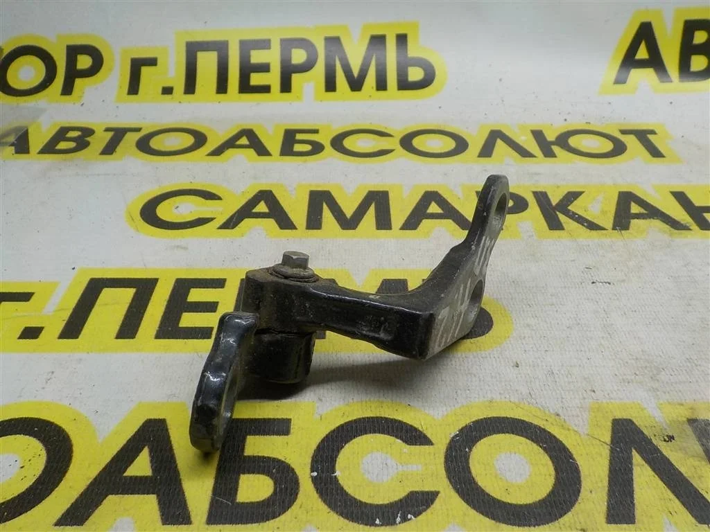 Петля двери задней правой верхняя Ford Focus II 2005-2011