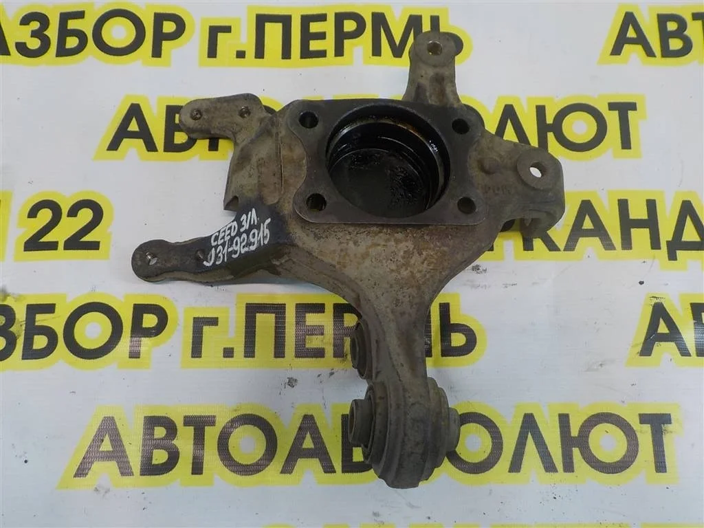 Кулак поворотный задний левый KIA Ceed (ED) 2006- 2012
