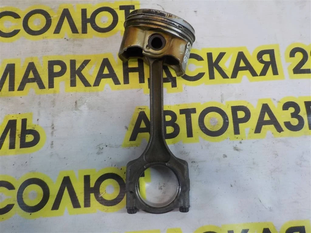 Поршень с шатуном Honda Civic 4D VIII 2006-2012