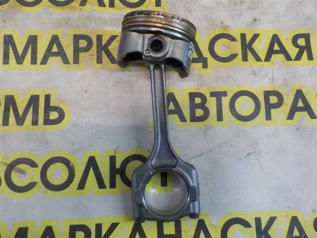 Поршень с шатуном Honda Civic 4D VIII 2006-2012