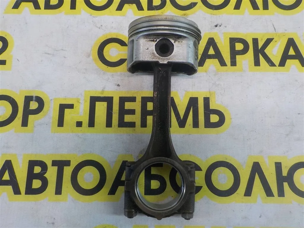 Поршень с шатуном Hyundai Getz 2002-2011