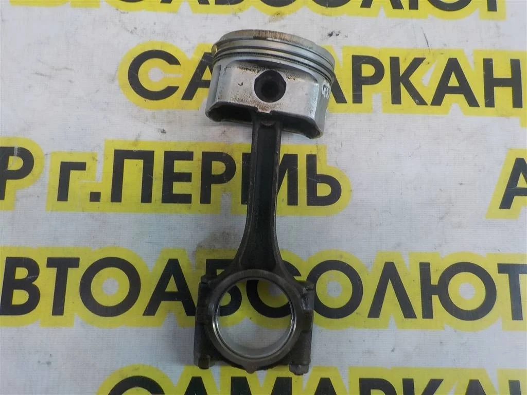 Поршень с шатуном Hyundai Getz 2002-2011