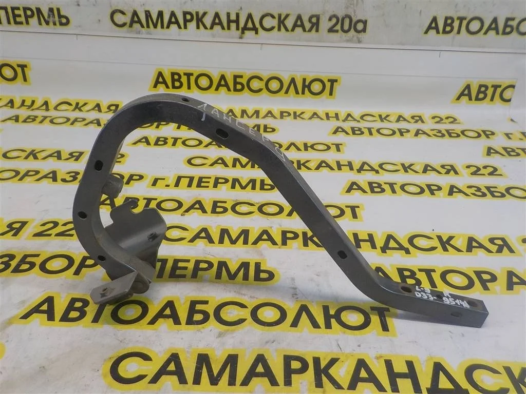 Петля крышки багажника Mitsubishi Lancer 9 (CS) 2003-2006