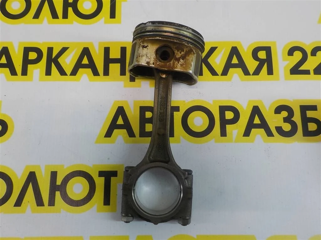 Поршень с шатуном Hyundai Getz 2002-2011