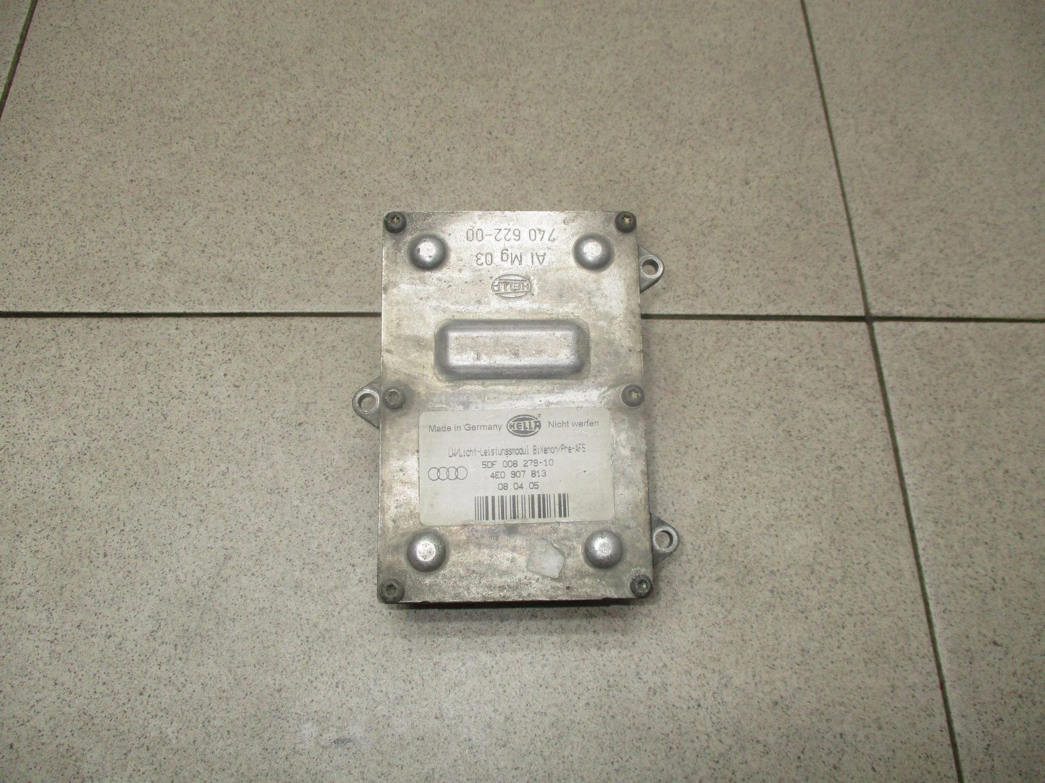 Блок ксеноновой лампы Audi A8 (D3) 2002-2009