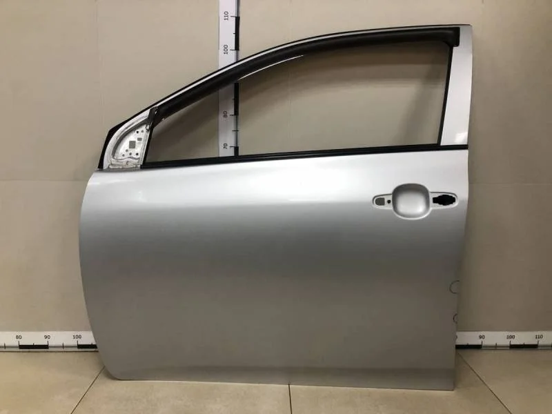 Дверь передняя левая Toyota Corolla E150 2006-2013
